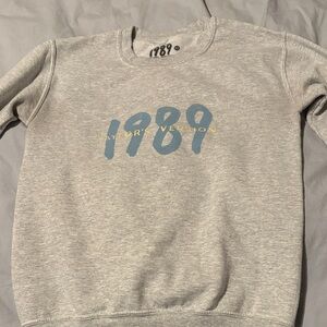 Taylor Swift 1989 XS Sweatshirt